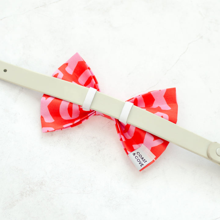 Hugs & Kisses Bow Tie
