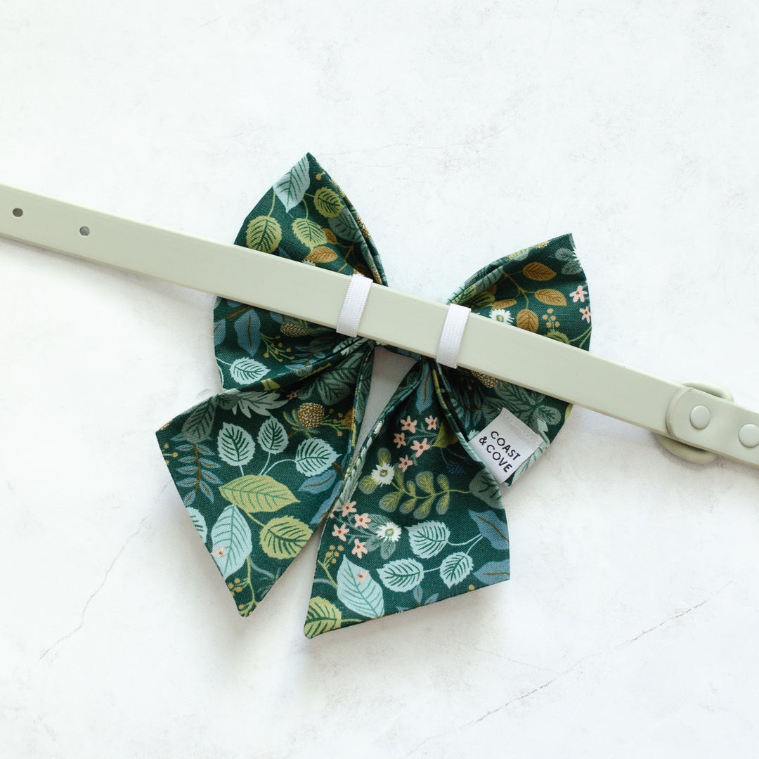 Vintage Garden in Emerald Sailor Bow